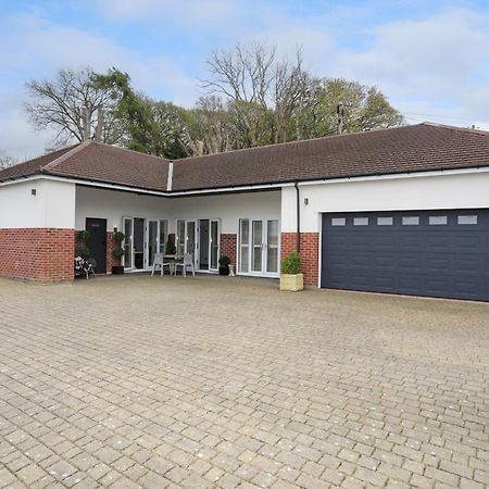 Oakwood Stables Villa Conwy Dış mekan fotoğraf
